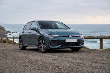 Volkswagen Golf GTE charging cable